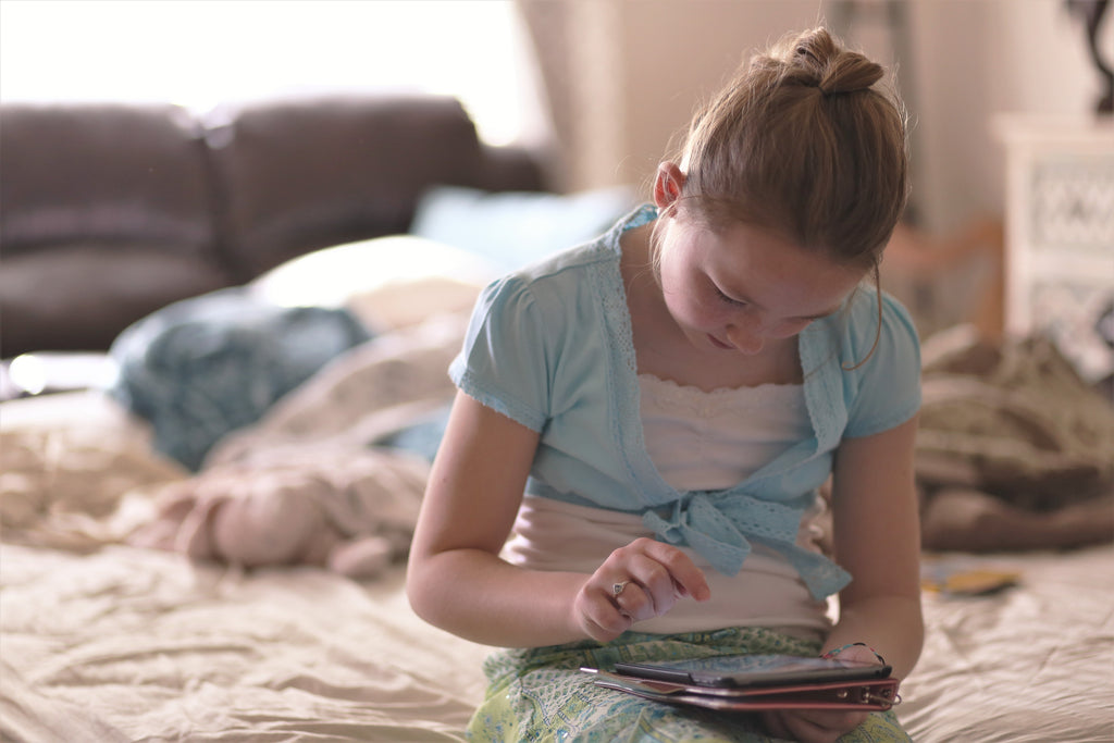 The Pros and Cons of buying a Tablet for Your Child